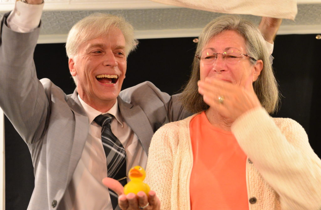Ottawa Magician, Chris Pilsworth, presents outstanding entertainment for adults at business functions.