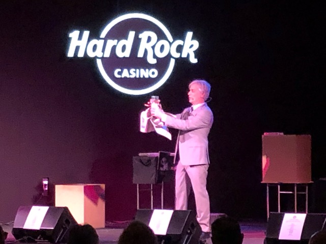 Ottawa Magician, Chris Pilsworth, headlines the Hard Rock Casino!